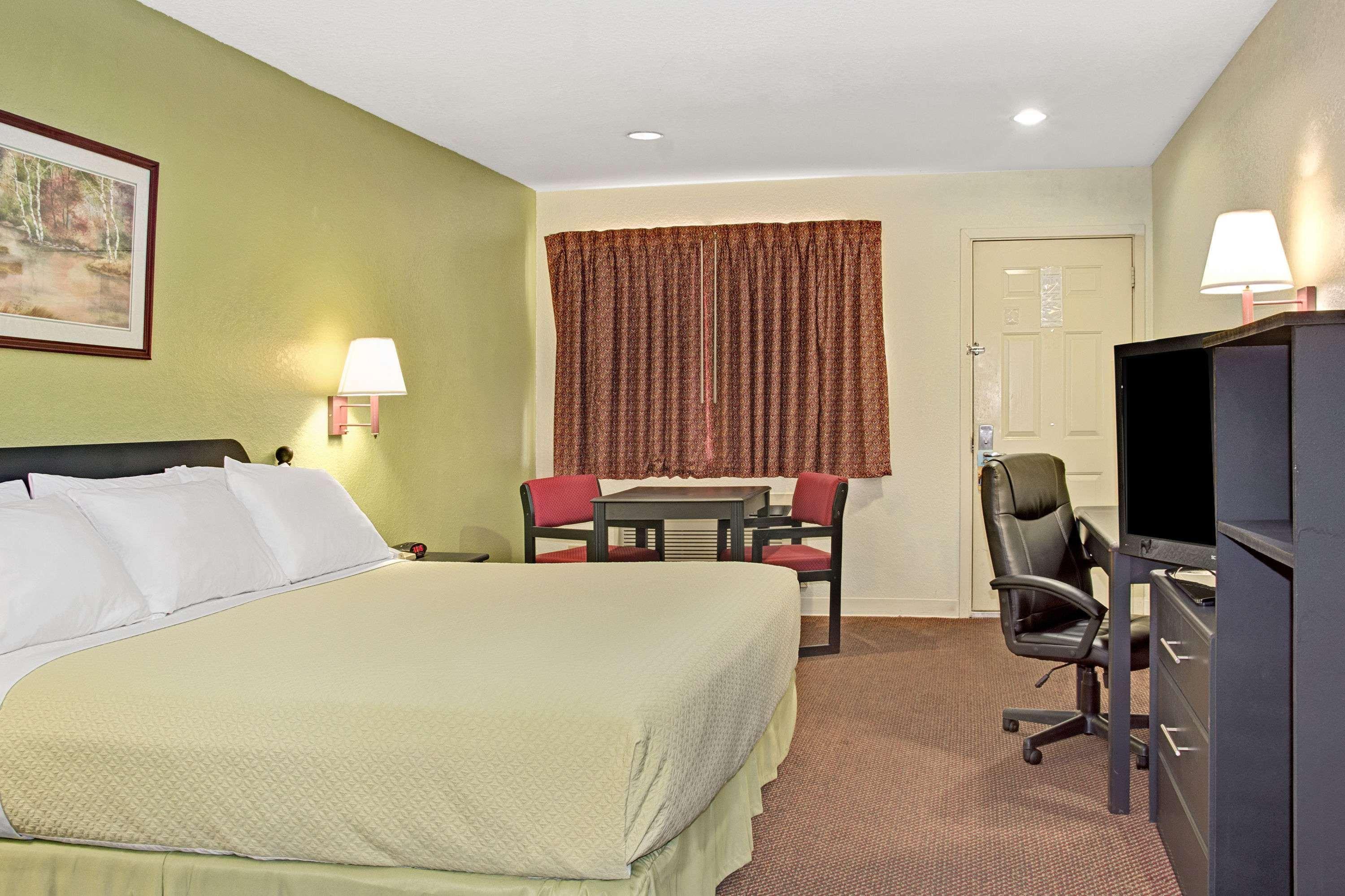 Days Inn By Wyndham El Campo Tx Buitenkant foto
