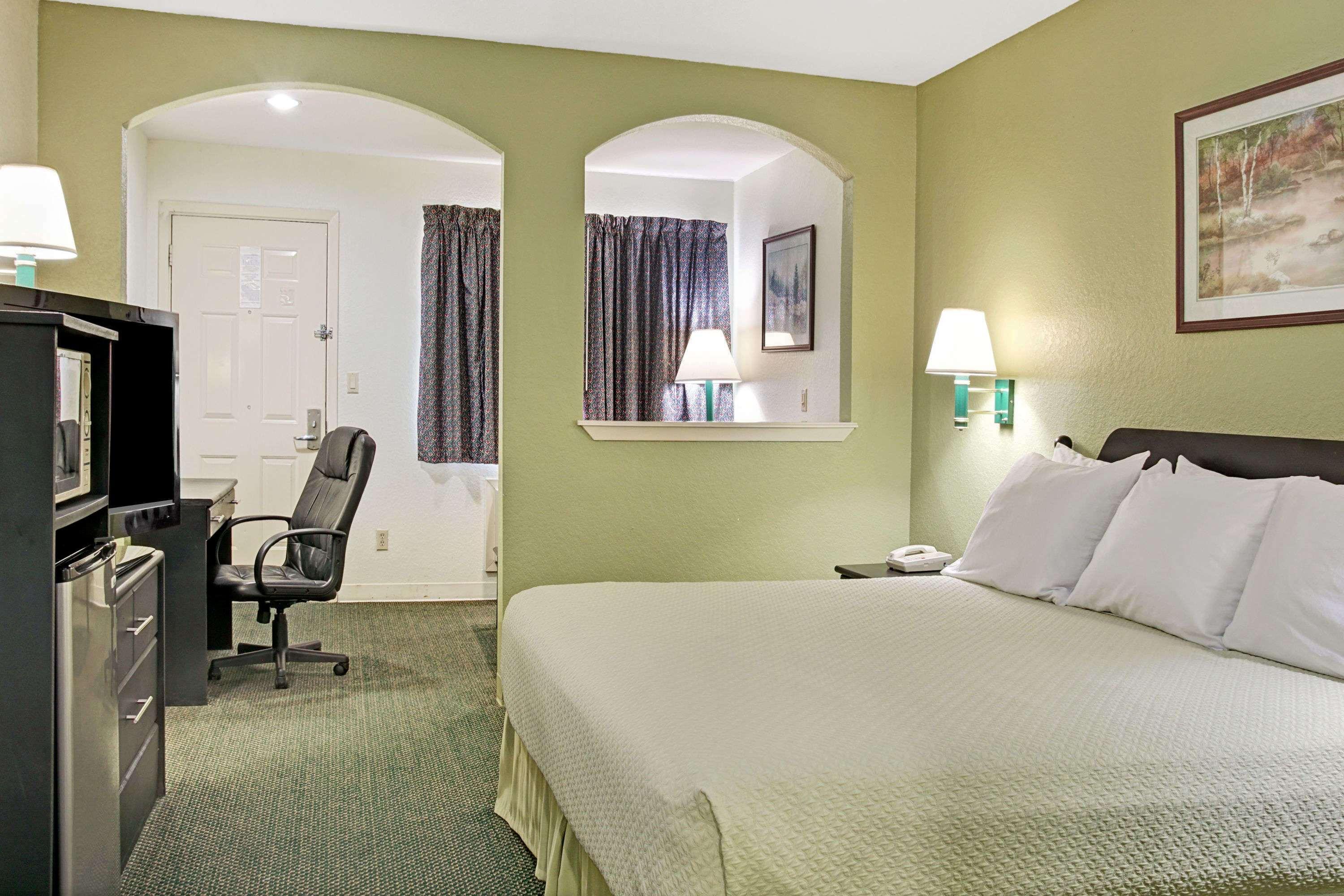 Days Inn By Wyndham El Campo Tx Buitenkant foto