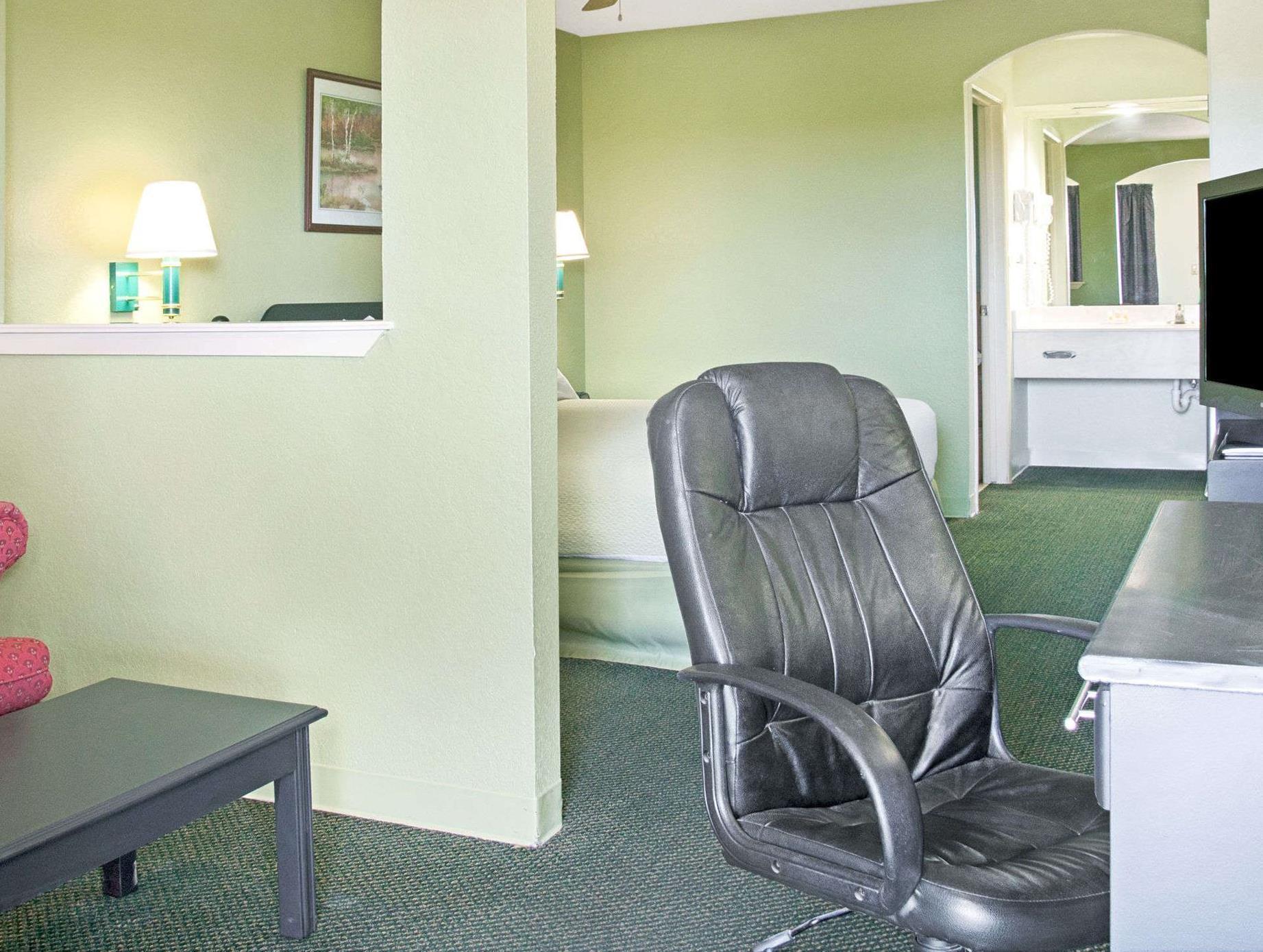 Days Inn By Wyndham El Campo Tx Buitenkant foto